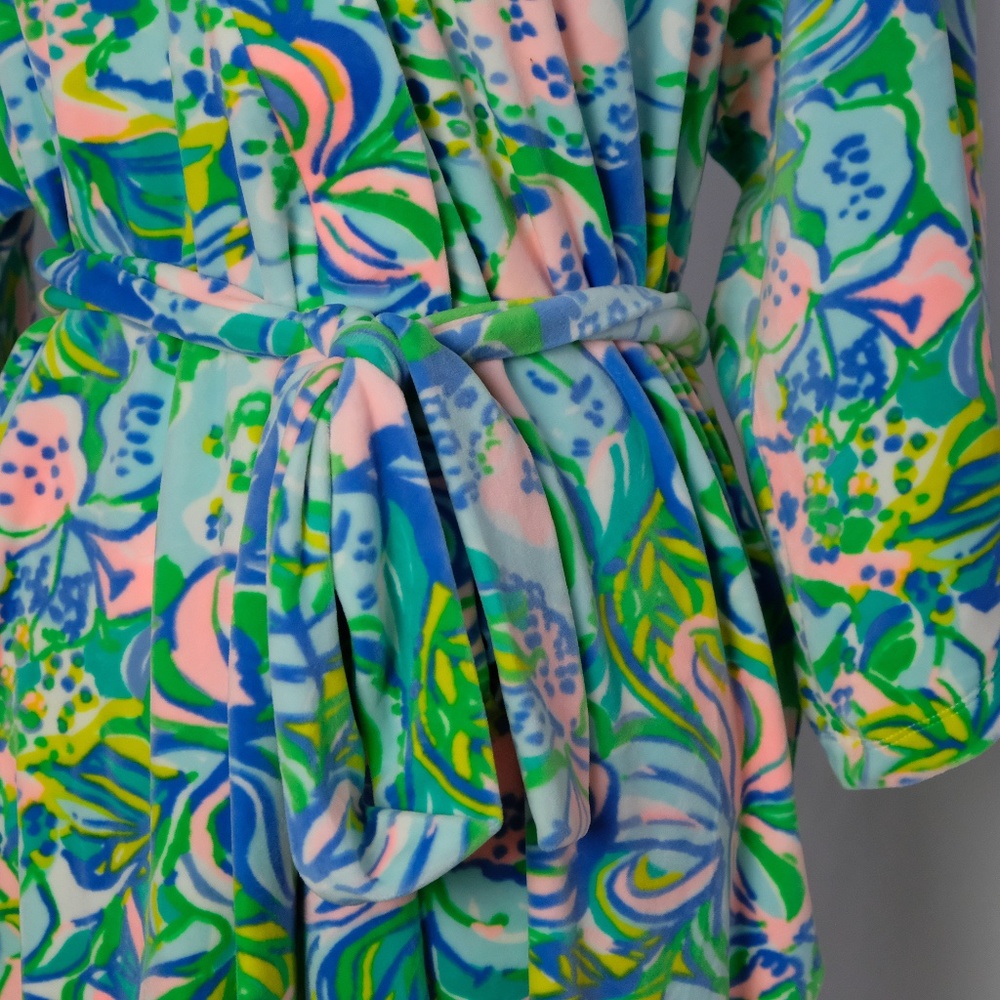 Lilly Pulitzer Super Soft Velour Elaine Robe  s/m - Picture 5 of 7